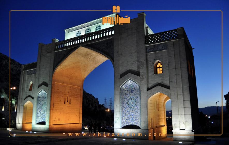 گردش شبانه در شیراز 