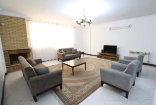 آپارتمان  دو خواب  در میرزای شیرازی