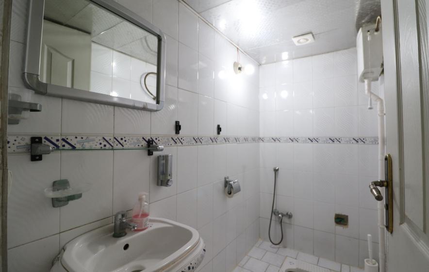 آپارتمان  دو خواب  در میرزای شیرازی 8