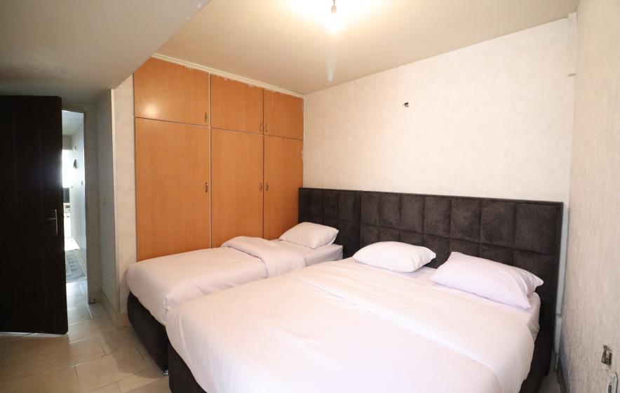 اجاره روزانه اپارتمان مبله دو خوابه  در قلب شیراز 4