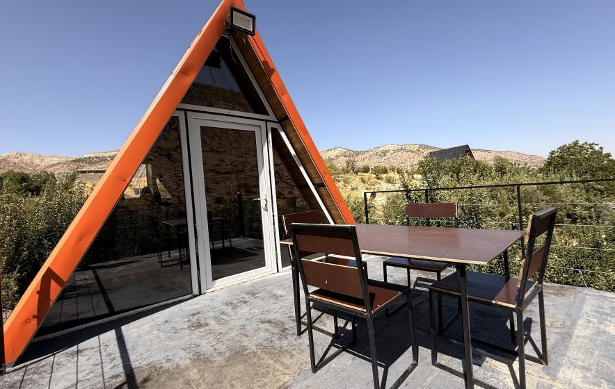 کلبه سوئیسی دو خواب واقع در بیضا 1