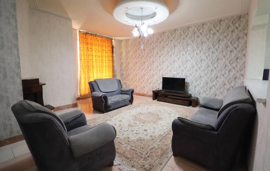 واحد دو خوابه واقع در خیابان دانش آموز 0